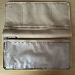 BÉIS In-Flight Airplane Seatback Organizer Vegan Leather Beige